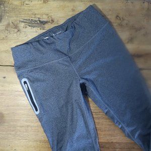 GREY REEBOK LEGGINGS SMALL